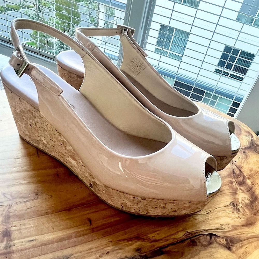 NEW Jimmy Choo Patent Leather Slingback Pumps Tan (size 38)